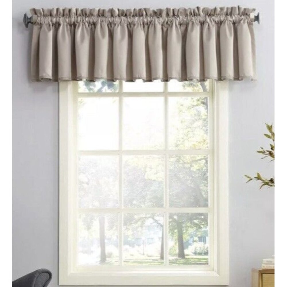 Sun Zero Barrow Energy Efficient Rod Pocket Curtain Single Valance